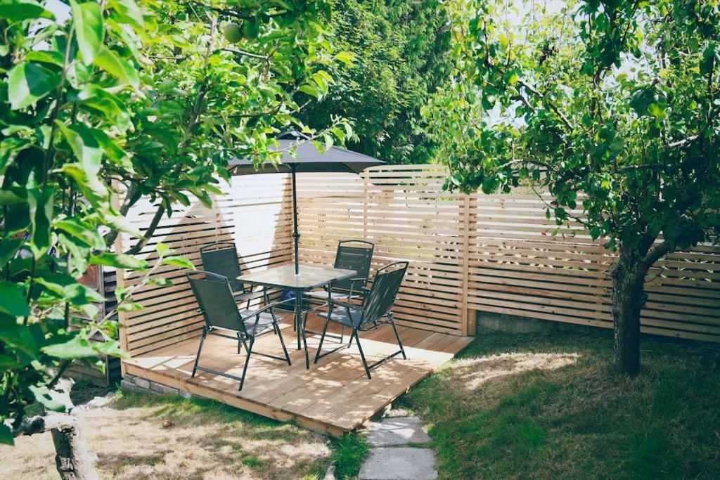 The Palm House Falmouth - Minutes From The Beach! Zewnętrze zdjęcie